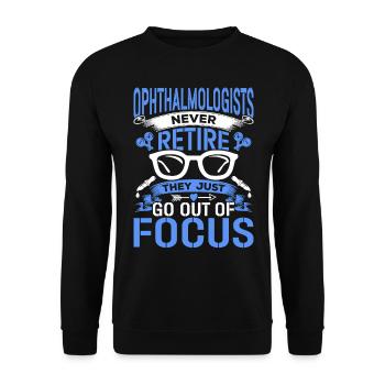 Ophthalmologists never retire Optometrists - Unisex Sweatshirt - black - Front - Alina (178cm) & Michal (187cm)