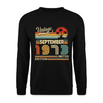 Cadeau Anniversaire Rétro Vintage 1973 Septembre - Sweat-shirt Unisexe - noir - Devant - Alina (178cm) & Michal (187cm)