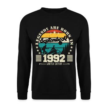 Septembre 1992. Cadeau anniversaire septembre 1992 - Sweat-shirt Unisexe - noir - Devant - Alina (178cm) & Michal (187cm)