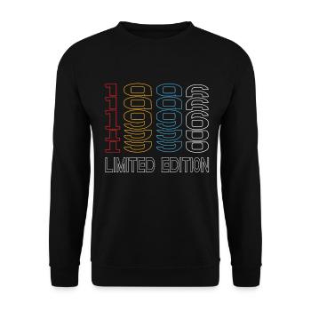 Limited Edition 1996 Geburtstag 1996 Vintage Retro - Unisex Pullover - Schwarz - Vorne - Alina (178cm) & Michal (187cm)