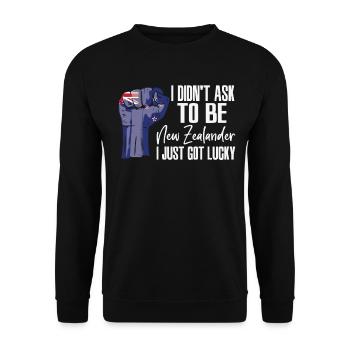 New Zealander Pride New Zealand Flag Grown New - Unisex Sweatshirt - black - Front - Alina (178cm) & Michal (187cm)