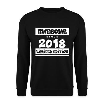 2018 - Vintage 2018 - Fantastic since 2018 - Unisex Sweatshirt - black - Front - Alina (178cm) & Michal (187cm)