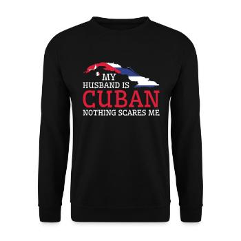 Nichts macht mir Angst Meine Frau ist Kubanerin - Unisex Pullover - Schwarz - Vorne - Alina (178cm) & Michal (187cm)