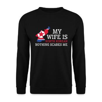 Nichts macht mir Angst Meine Frau ist Nordkorea - Unisex Pullover - Schwarz - Vorne - Alina (178cm) & Michal (187cm)