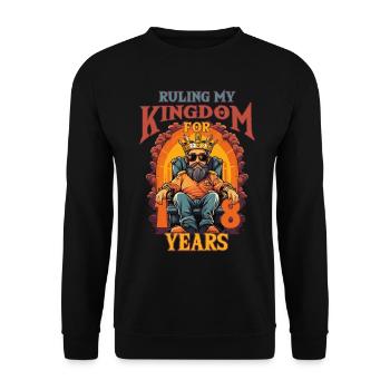 Geburtstagskönig Ruling My Kingdom for 18 Years - Unisex Pullover - Schwarz - Vorne - Alina (178cm) & Michal (187cm)
