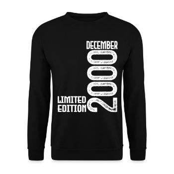 Birthday Gift December 2000. December 2000. - Unisex Sweatshirt - black - Front - Alina (178cm) & Michal (187cm)