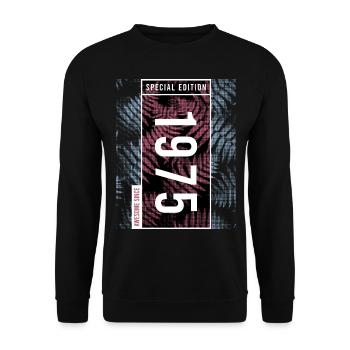 Special Edition 1975 Birthday Urban Graphic - Unisex Sweatshirt - black - Front - Alina (178cm) & Michal (187cm)