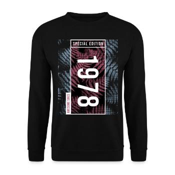 Special Edition 1978 Birthday Urban Graphic - Unisex Sweatshirt - black - Front - Alina (178cm) & Michal (187cm)