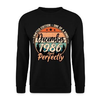 Dezember 1986 Geburtstag 1986 Legenden Dezember - Unisex Pullover - Schwarz - Vorne - Alina (178cm) & Michal (187cm)