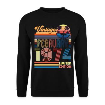 Anniversaire Février 1974. Cadeau Fevrier 1974. - Sweat-shirt Unisexe - noir - Devant - Alina (178cm) & Michal (187cm)
