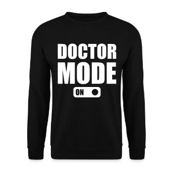 Doctor Mode On - Medical Humor Emergency Doctor - Unisex Sweatshirt - black - Front - Alina (178cm) & Michal (187cm)