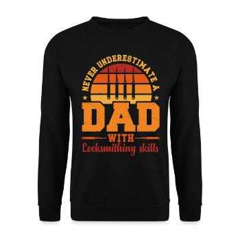 Mari Papa Héros Rétro Serrurier - Sweat-shirt Unisexe - noir - Devant - Alina (178cm) & Michal (187cm)