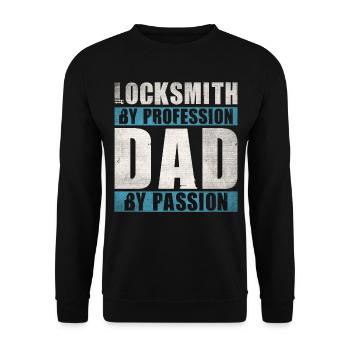 Dad By Passion Profession Locksmith - Unisex Pullover - Schwarz - Vorne - Alina (178cm) & Michal (187cm)