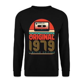 Vintage 1979 Birthday Gift. Retro 1979. - Unisex Sweatshirt - black - Front - Alina (178cm) & Michal (187cm)