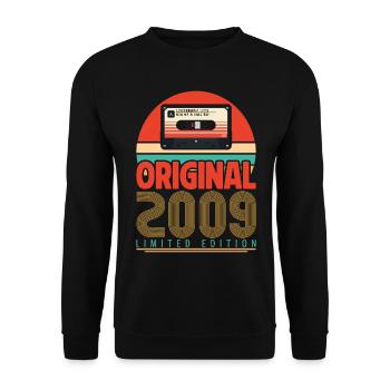 Vintage 2009 Birthday Gift. Retro 2009. - Unisex Sweatshirt - black - Front - Alina (178cm) & Michal (187cm)