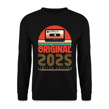 Vintage 2025 Geburtstagsgeschenk. Retro 2025. - Unisex Pullover - Schwarz - Vorne - Alina (178cm) & Michal (187cm)
