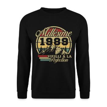 Vintage 1989, Vintage 1989 Birthday Gift - Unisex Sweatshirt - black - Front - Alina (178cm) & Michal (187cm)