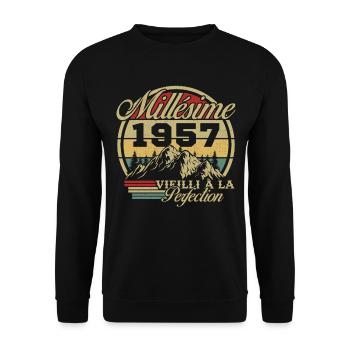 Vintage 1957, Vintage 1957 Birthday Gift - Unisex Sweatshirt - black - Front - Alina (178cm) & Michal (187cm)