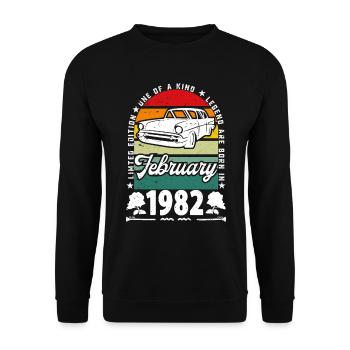 Birthday February 1982, Vintage February 1982. - Unisex Sweatshirt - black - Front - Alina (178cm) & Michal (187cm)