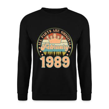 February 1989. February 1989 Birthday Gift. - Unisex Sweatshirt - black - Front - Alina (178cm) & Michal (187cm)