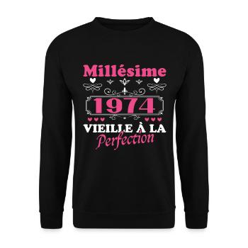 Vintage Woman 1974 Gift Anniversary Humor - Unisex Sweatshirt - black - Front - Alina (178cm) & Michal (187cm)