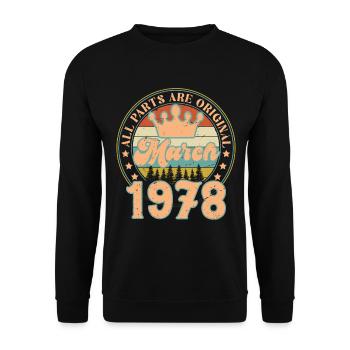 March 1978. March 1978 Birthday Gift. March. - Unisex Sweatshirt - black - Front - Alina (178cm) & Michal (187cm)