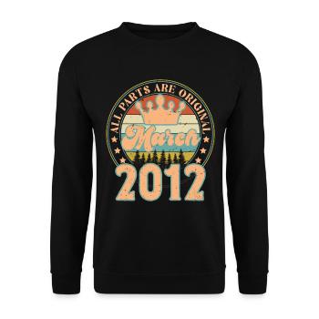 Mars 2012. Cadeau d’anniversaire mars 2012. March. - Sweat-shirt Unisexe - noir - Devant - Alina (178cm) & Michal (187cm)