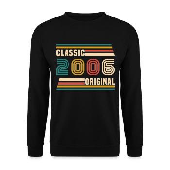 Né 2006 classique Vintage cadeau d’anniversaire - Sweat-shirt Unisexe - noir - Devant - Alina (178cm) & Michal (187cm)