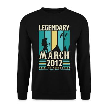 Anniversaire Mars 2012,cadeau Vintage mars 2012. - Sweat-shirt Unisexe - noir - Devant - Alina (178cm) & Michal (187cm)