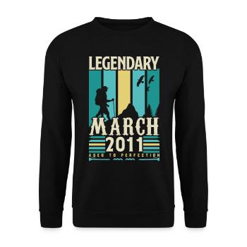 Anniversaire Mars 2011,cadeau Vintage mars 2011. - Sweat-shirt Unisexe - noir - Devant - Alina (178cm) & Michal (187cm)