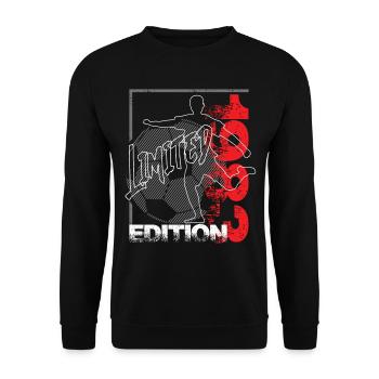 Limited Edition 1983 Limited Edition Fußball - Unisex Pullover - Schwarz - Vorne - Alina (178cm) & Michal (187cm)