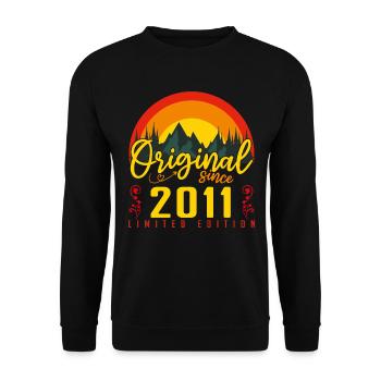 Anniversaire 2011 Anniversaire né en 2011 cadeau - Sweat-shirt Unisexe - noir - Devant - Alina (178cm) & Michal (187cm)