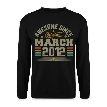 Mars 2012 Anniversaire Idée Cadeau Vintage 2012 - Sweat-shirt Unisexe - noir - Devant - Alina (178cm) & Michal (187cm)