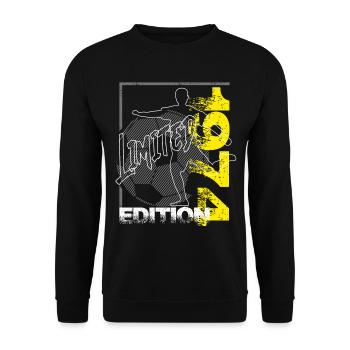 Édition limitée 1974 Édition limitée Football - Sweat-shirt Unisexe - noir - Devant - Alina (178cm) & Michal (187cm)