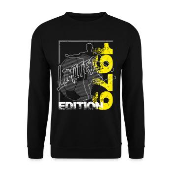 Limited Edition 1979 Limited Edition Football - Unisex Sweatshirt - black - Front - Alina (178cm) & Michal (187cm)