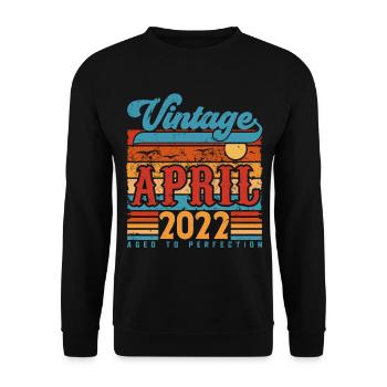April 2022, Vintage Geburtstagsgeschenk April 2022 - Unisex Pullover - Schwarz - Vorne - Alina (178cm) & Michal (187cm)