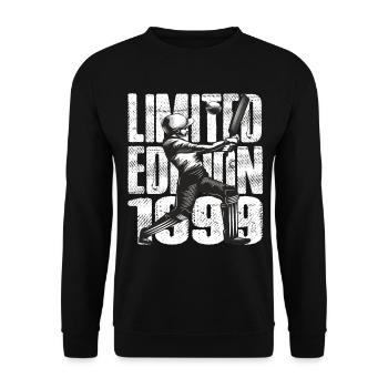 Limited Edition 1999 Limited Edition Cricket - Unisex Pullover - Schwarz - Vorne - Alina (178cm) & Michal (187cm)