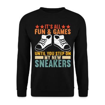 Sneakerhead Sneaker Collector - Unisex Sweatshirt - black - Front - Alina (178cm) & Michal (187cm)