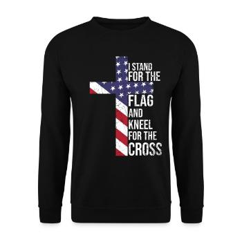 I Stand For The Flag And Kneel For The Cross USA - Unisex Pullover - Schwarz - Vorne - Alina (178cm) & Michal (187cm)