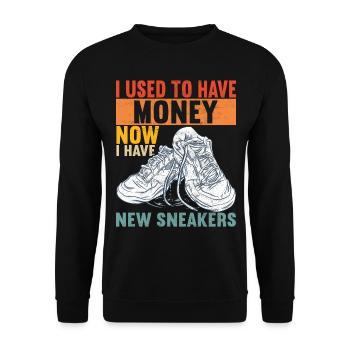 Sneakerhead Sneaker Collector - Unisex Sweatshirt - black - Front - Alina (178cm) & Michal (187cm)