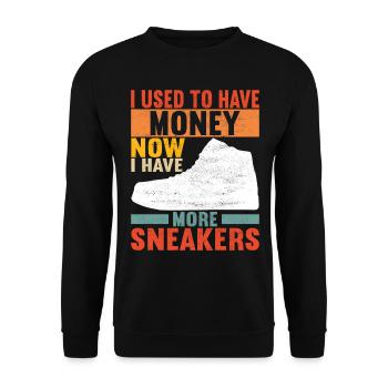Sneakerhead Sneaker Collector - Unisex Sweatshirt - black - Front - Alina (178cm) & Michal (187cm)