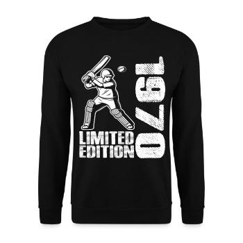 Limited Edition 1970 Limited Edition Cricket - Unisex Pullover - Schwarz - Vorne - Alina (178cm) & Michal (187cm)
