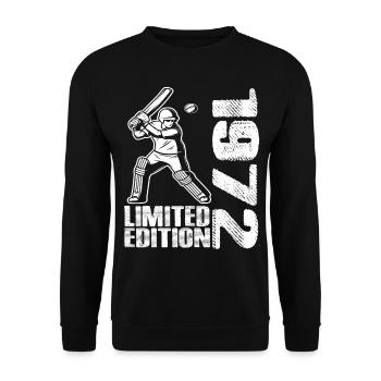 Limited Edition 1972 Limited Edition Cricket - Unisex Sweatshirt - black - Front - Alina (178cm) & Michal (187cm)