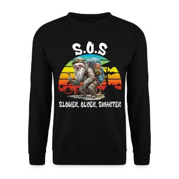 S.O.S Slower Older Smarter. Wandern, Faultier, - Unisex Pullover - Schwarz - Vorne - Alina (178cm) & Michal (187cm)