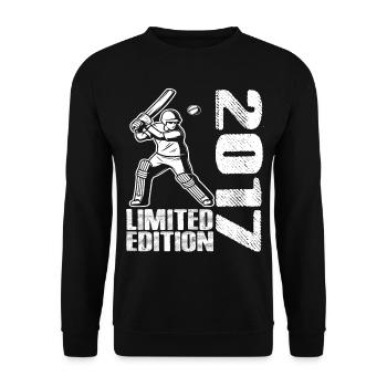 Limited Edition 2017 Limited Edition Cricket - Unisex Pullover - Schwarz - Vorne - Alina (178cm) & Michal (187cm)