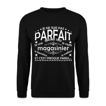 Ladenhüter der einzige Ladenbesitzer der wirkliche Ladenbesitzer - Unisex Pullover - Schwarz - Vorne - Alina (178cm) & Michal (187cm)