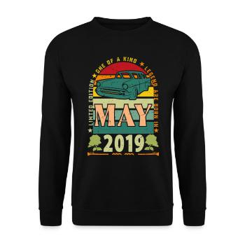 Mai 2019, Mai 2019, Mai 2019. - Unisex Pullover - Schwarz - Vorne - Alina (178cm) & Michal (187cm)