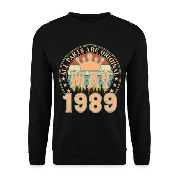 May 1989. May 1989 Birthday Gift. May 1989 - Unisex Sweatshirt - black - Front - Alina (178cm) & Michal (187cm)