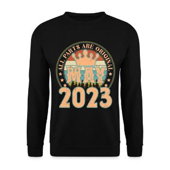 Mai 2023. Cadeau d’anniversaire mai 2023. May 2023 - Sweat-shirt Unisexe - noir - Devant - Alina (178cm) & Michal (187cm)