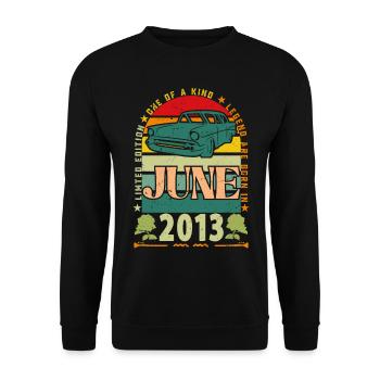 Geburtstagsgeschenk Juni 2013. Juni 2013 Juni 2013 - Unisex Pullover - Schwarz - Vorne - Alina (178cm) & Michal (187cm)